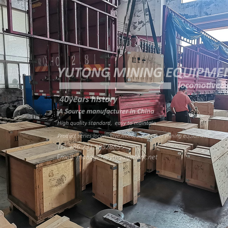 Mining electric locomotive parts sent to South America