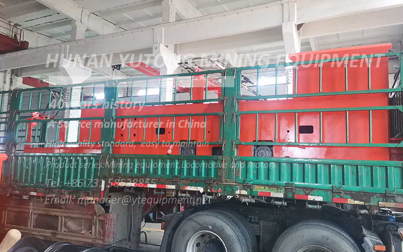 Shipment of underground mining trolley locomotives