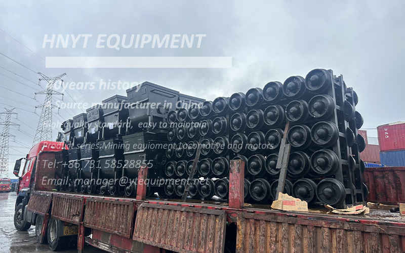 Export of bucket-tipping mine car and mining equipment