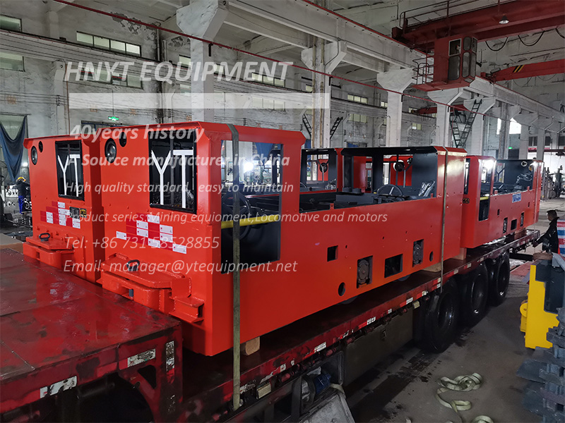 Explosion Proof 8 Ton Battery Locomotives Ready for Coal Mine Service(图4) 8-ton battery electric locomotives shipment 4.jpg