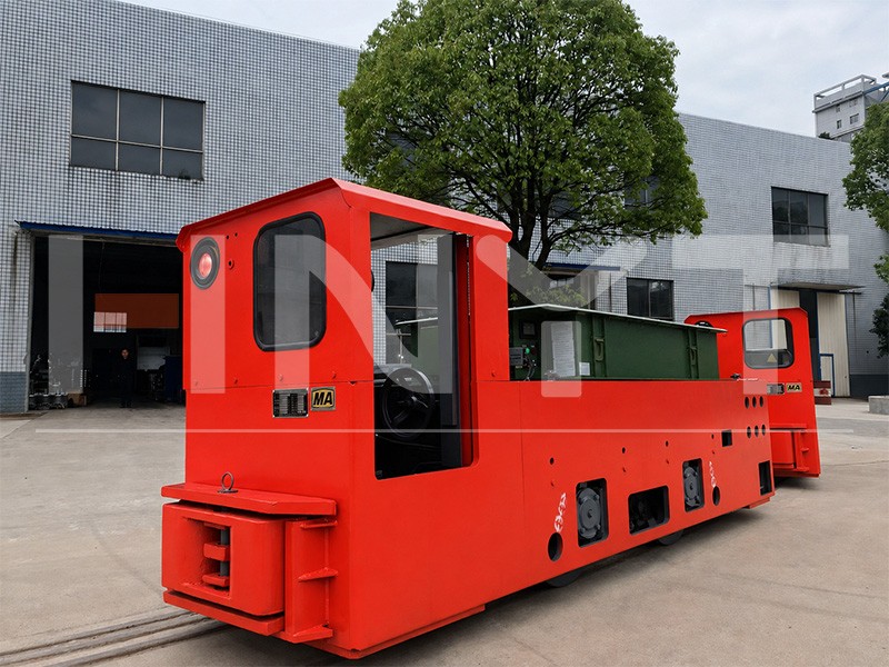 12-ton-battery-locomotive-model-range.jpg