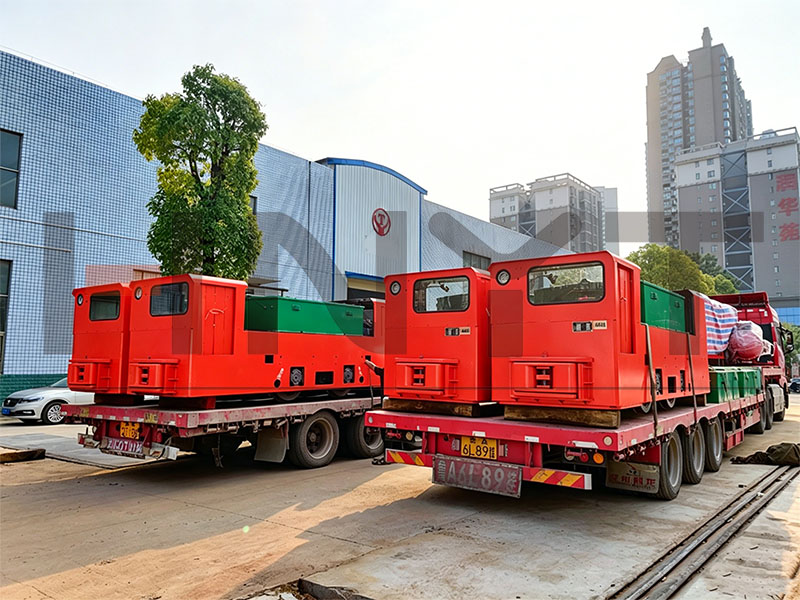 HNYT EQUIPMENT Ships A Batch of 8-ton explosion-proof battery mining locomotives to Coal Mine(图4) 8 ton mining battery locomotives sent to coal mine.jpg