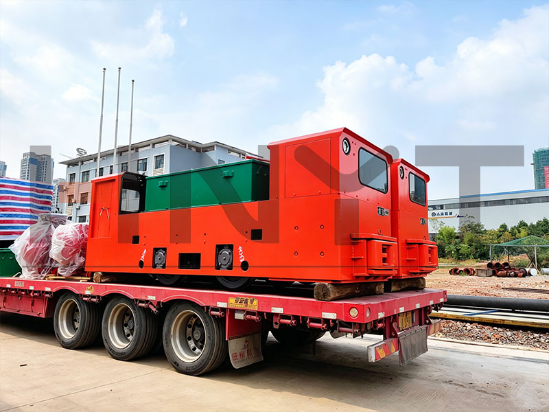 HNYT EQUIPMENT Ships A Batch of 8-ton explosion-proof battery mining locomotives to Coal Mine(图3) expor of 8 ton battery mine locomotives.jpg